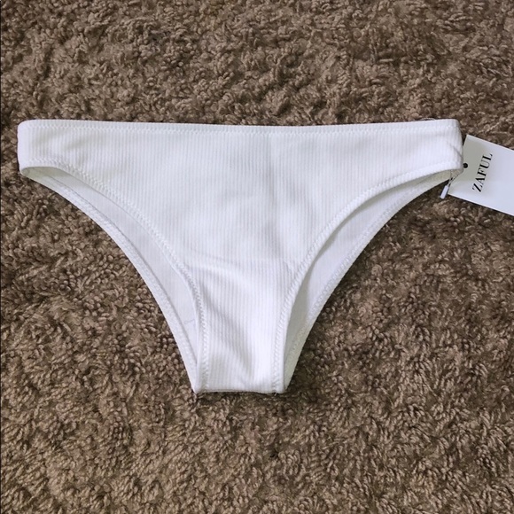 Zaful Other - White ribbed bikini bottom